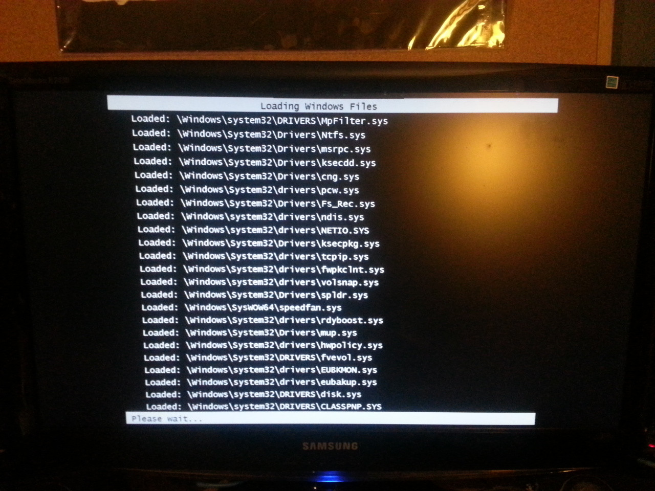 Disk sys windows 7 не грузится