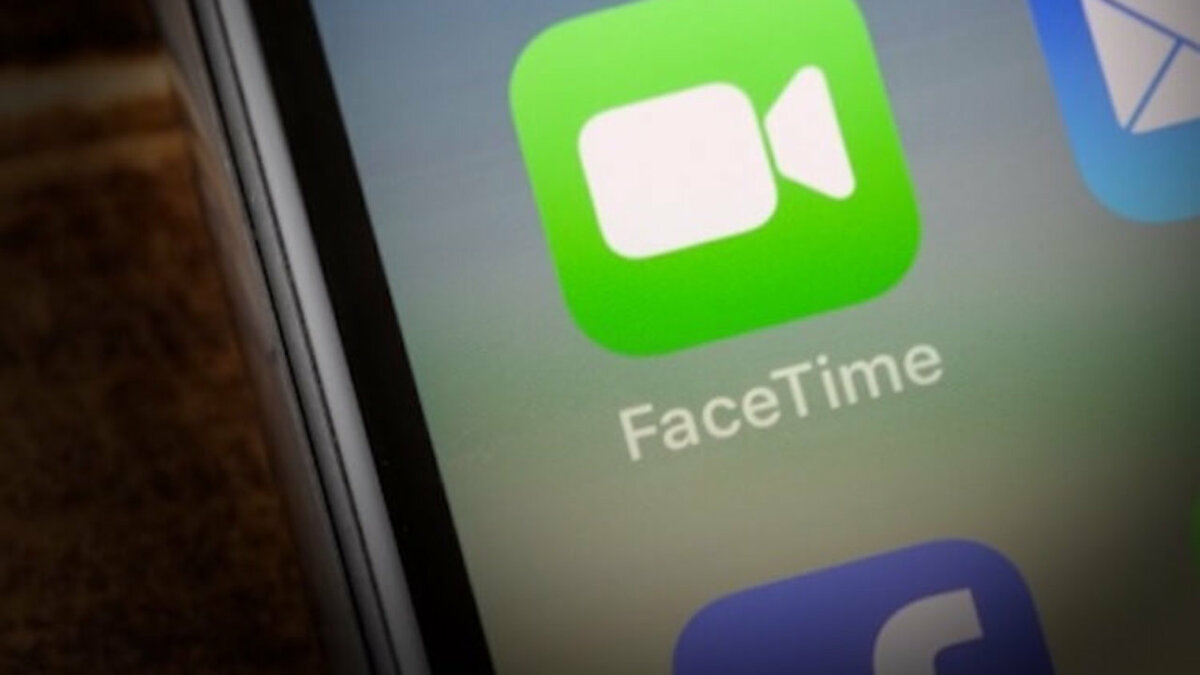 Папа фейс тайм папа ватсап. FACETIME программное обеспечение Apple. FACETIME ing. Почему не работает фейс тайм на айфоне.