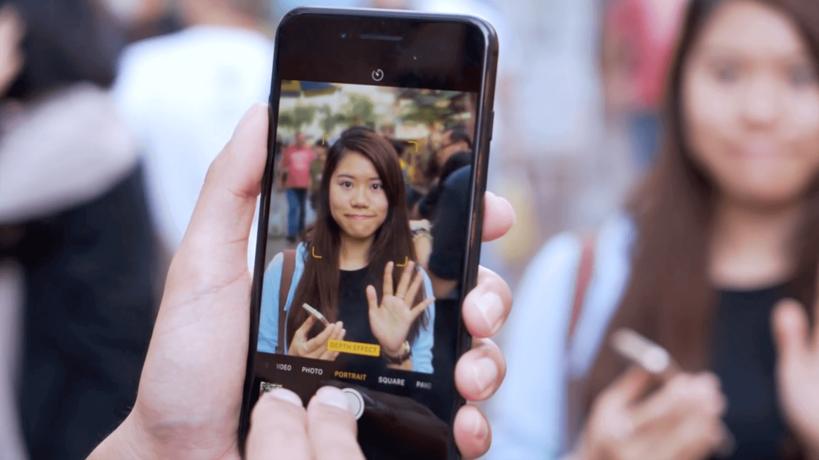 Как закрыть на фото лицо смайлом на андроид в галерее телефоне