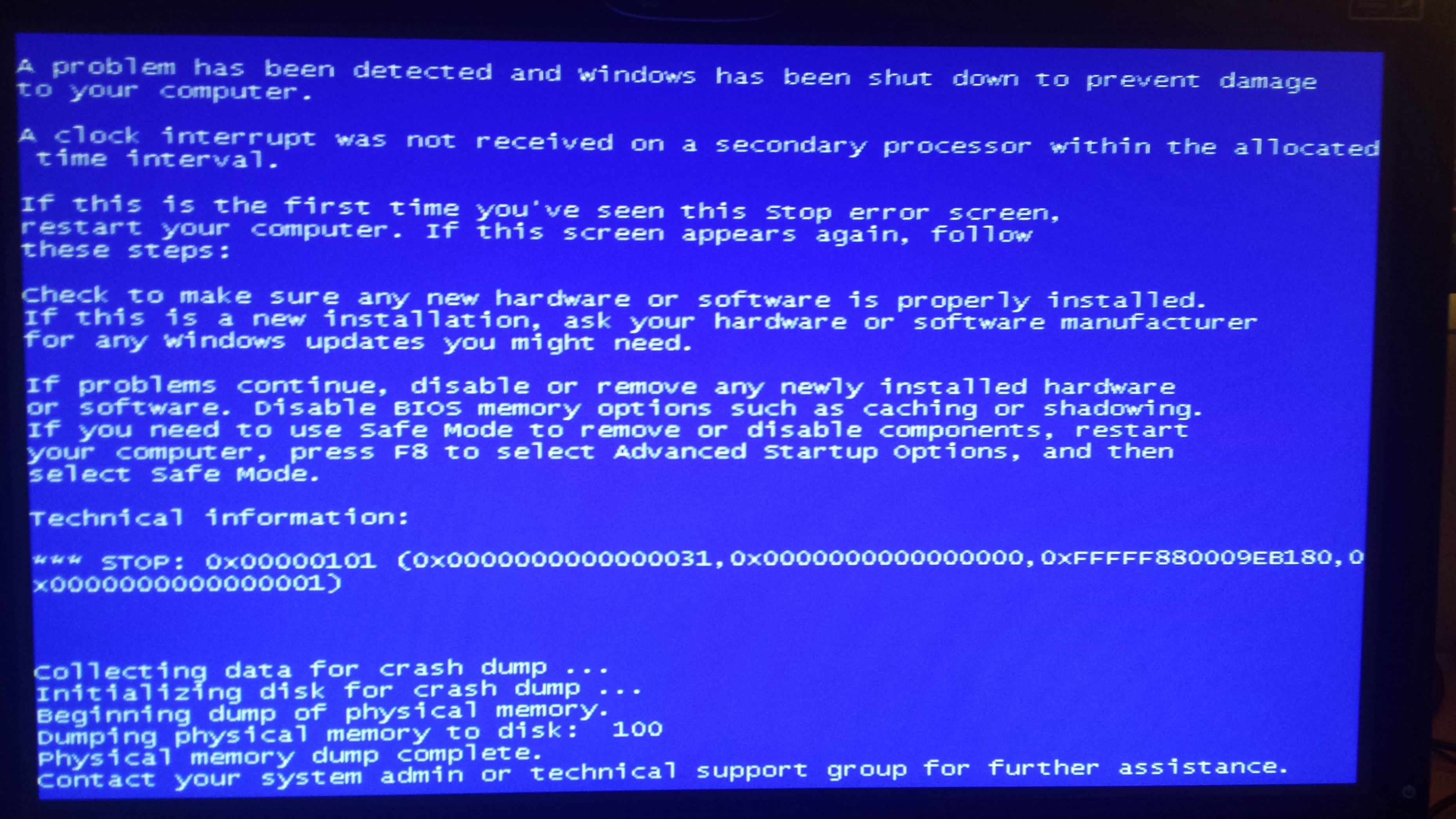 При включении компьютер сразу выключается. Выключается ПК синий экран. Компьютер выключился и голубой экран. Ноутбук сразу отключается при включении. Темно синий экран.